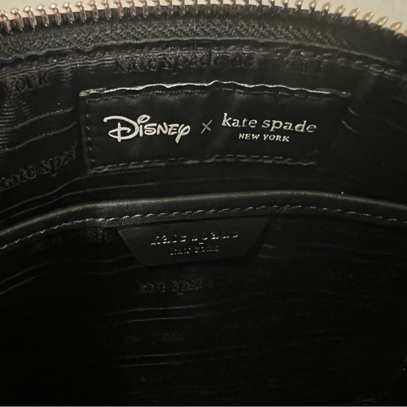 Kate Spade meets Disney’s Mickey & Minnie Mouse on this adorable little bag. - Picture 8 of 12